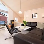 2 House B 83 Hébergement de vacances